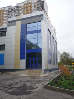 Изделия из Алюминия и Стекла: Остекление фасадов, Входные группы, Двери, Перегородки, Окна.