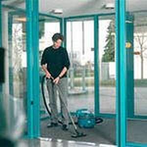 РАЗДВИЖНЫЕ ДВЕРИ С АВТОМАТИЧЕСКИМ ПРИВОДОМ.