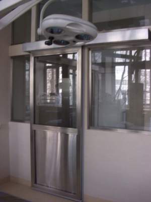 РАЗДВИЖНЫЕ ДВЕРИ С АВТОМАТИЧЕСКИМ ПРИВОДОМ.